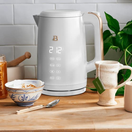 Cette célébrité américaine lance sa gamme d'appareils de cuisine et on est sous le charme