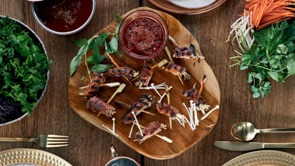 Rouleaux de boeuf saté piquants (bo saté), sauce nuoc mam