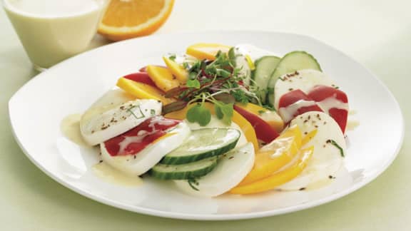 Salade de mangue et de Mozzarina