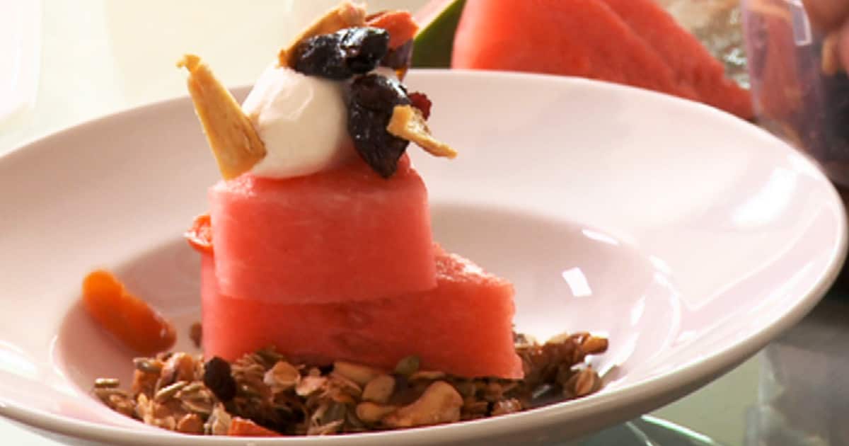 Granola au miel et labneh Zeste