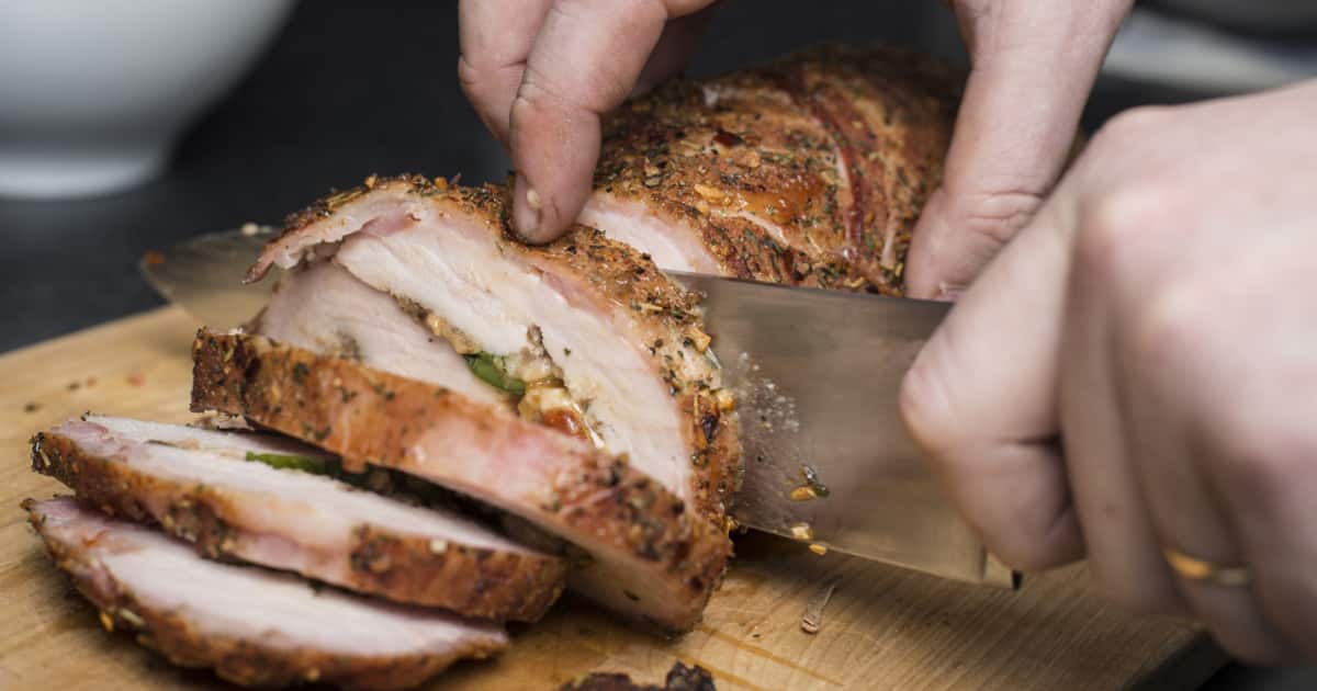 Longe de porc grillée et farcie à l