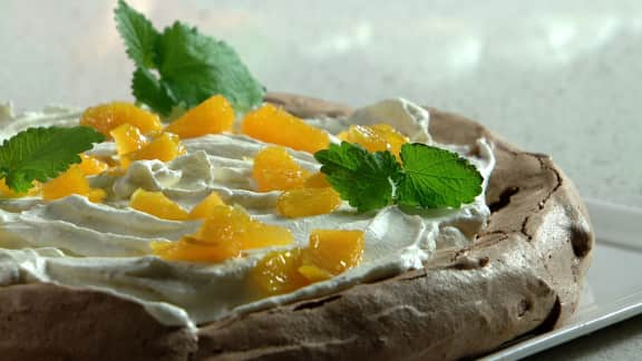 pavlova au chocolat et aux oranges épicées