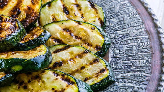 salade de courgettes grillées et de noisettes