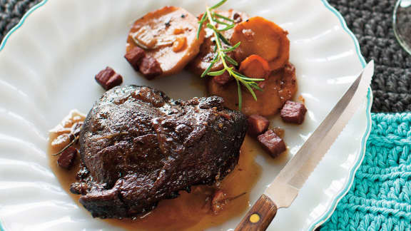 joues de boeuf au panais et au vin rouge