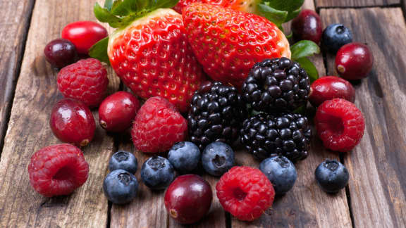 gâteau aux petits fruits et amandes sans cuisson