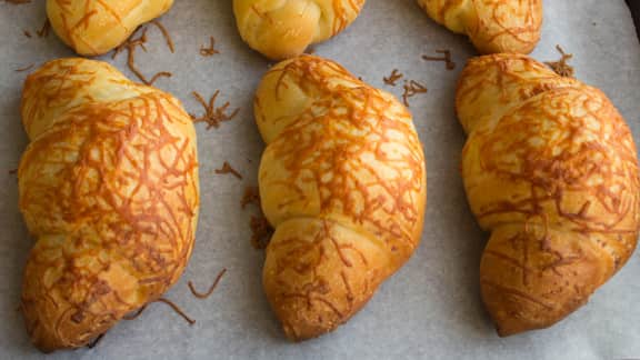 croissants au fromage