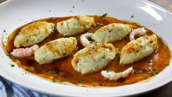 quenelles d’achigan avec sauce aux langoustines