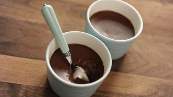 petits pots de crème au chocolat et à la vanille