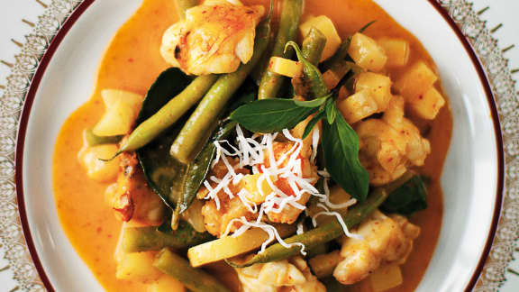 curry de langoustines à l'ananas et à la noix de coco