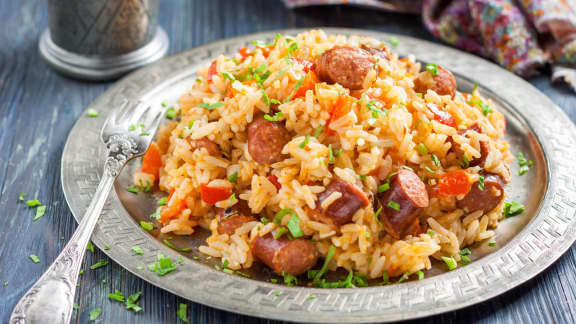 Riz à la saucisse épicée