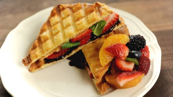 Panini au chocolat et aux fruits