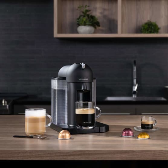 Ce célèbre artiste canadien signe une collection exclusive avec Nespresso (et on est déjà fan!)