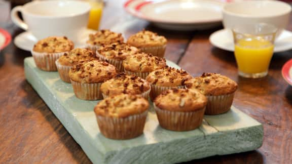 Muffins aux poires et au granola croquant