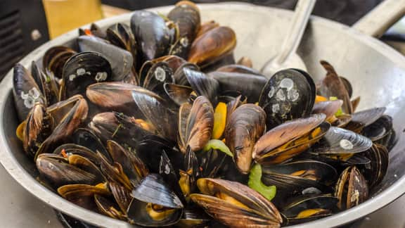 Moules à la bière sur le barbecue