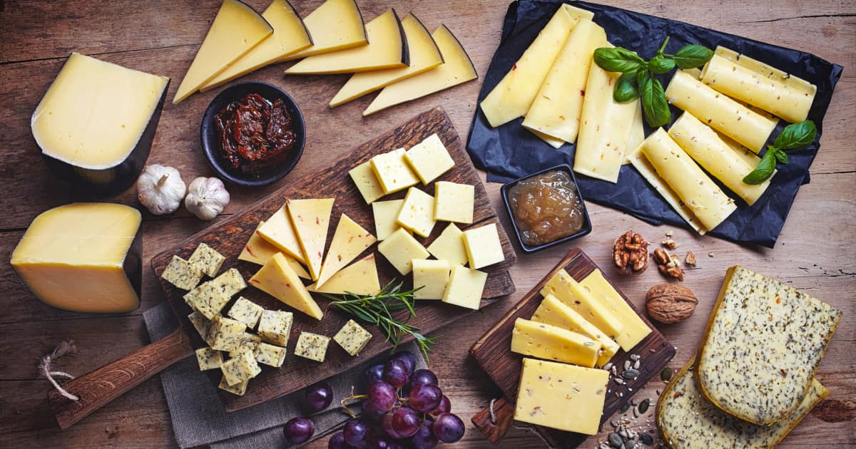 Plateau de fromages amélioré - 6, 8, 10 personnes - Au Comté Bon
