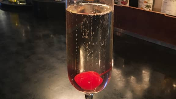 Champagne cocktail