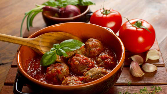 Vendredi : Boulettes à la sauce tomate