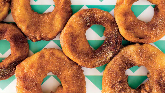 Beignets de pommes à la cannelle