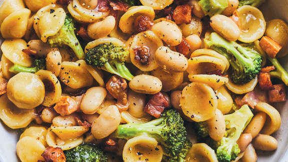 Orecchiettes à la pancetta et au brocoli