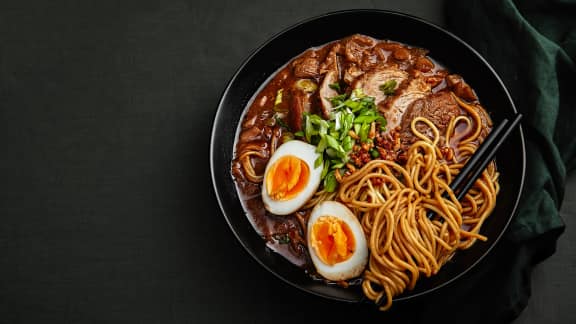 Soupe ramen au curry rouge