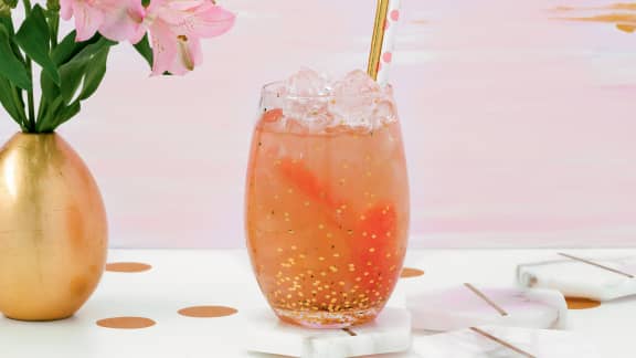 Limonade de pamplemousses roses, miel et menthe