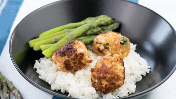 Lundi : Boulettes de porc au cari