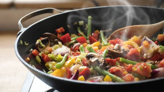 Vous les utilisez tous les jours, mais savez-vous quand remplacer vos ustensiles de cuisine?