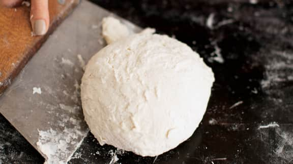 Faire une boule avec la pâte