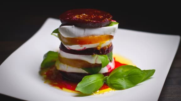 Mille-feuille de betteraves à la mozzarella