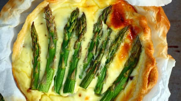 Tarte au jambon et aux asperges