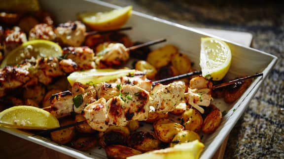 Lundi : Brochettes de poulet souvlaki