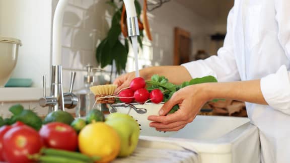 Les 5 meilleurs produits nettoyants pour fruits et légumes