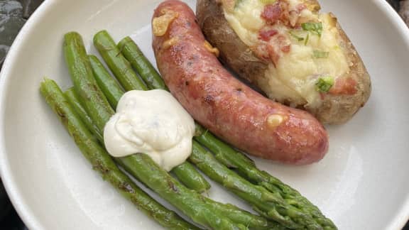 Saucisses et pommes de terre farcies de Felipe St-Laurent