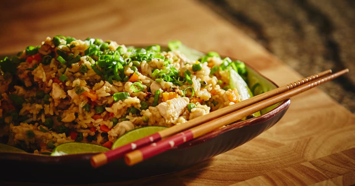 Recette de riz frit au poulet | Zeste