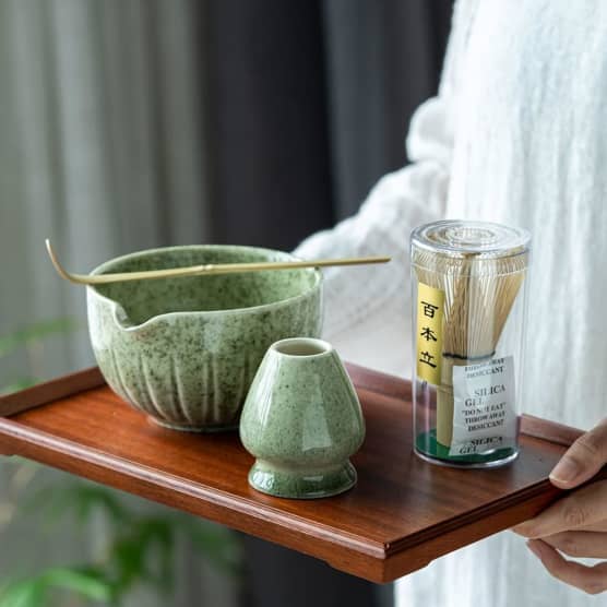 Voici les accessoires qui font toute la différence pour un matcha maison parfait