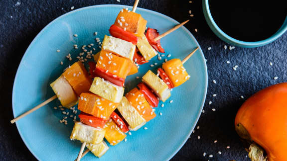 Brochette de tofu au sésame