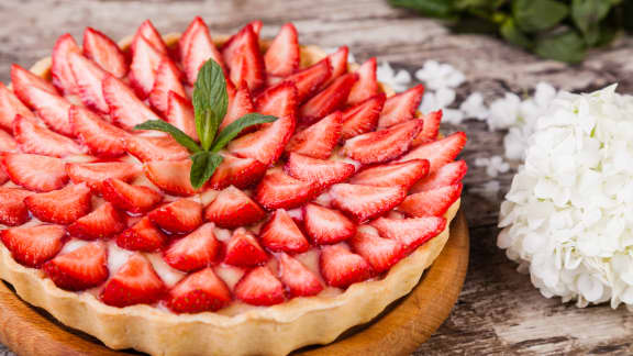 Tarte à la rhubarbe et aux fraises