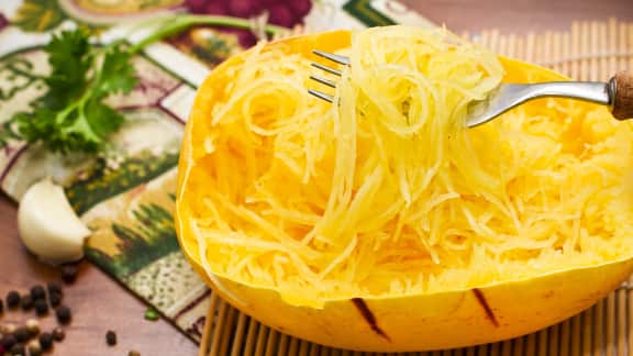 Comment cuire une courge spaghetti à la perfection