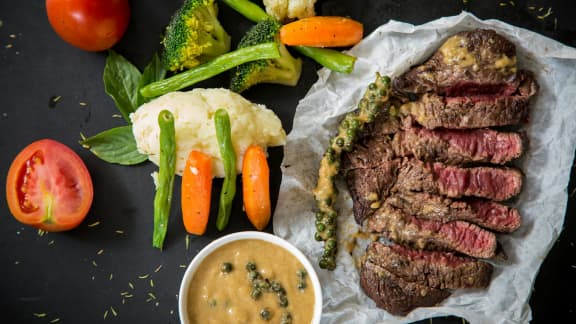 Manger du steak pendant les règles : une bonne idée ou une simple tendance ?