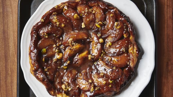 Tarte Tatin aux pommes et à la sauce à l’érable