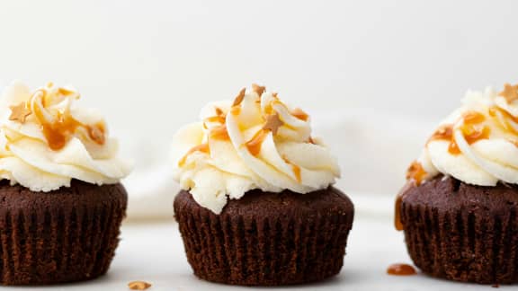 cupcakes au chocolat et glaçage au beurre