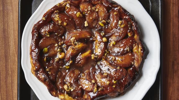Tarte Tatin aux pommes et à la sauce à l’érable
