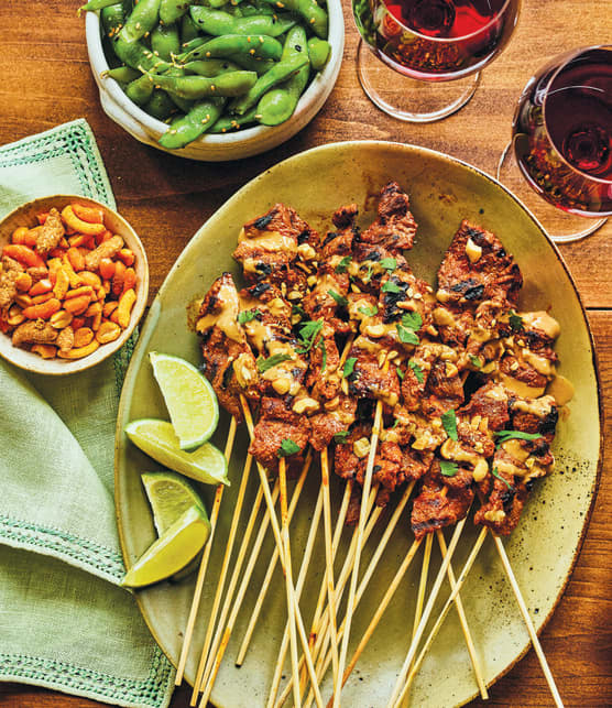 Satay de bœuf grillé aux arachides