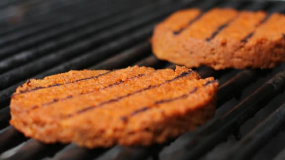 5 viandes végé à essayer sur le BBQ cet été