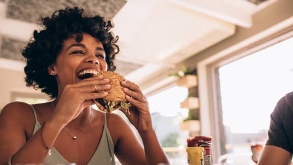 10 aliments insoupçonnés qui font souffrir votre santé bucco-dentaire