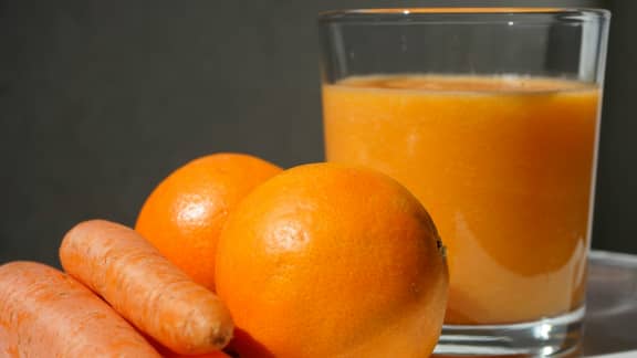 5 recettes de jus de fruits pour soulager les maux de l'hiver