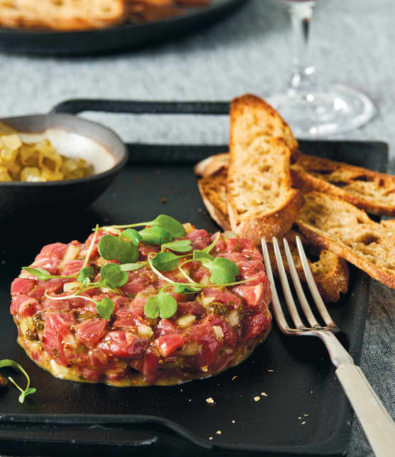 Tartare de bœuf (aux cornichons)