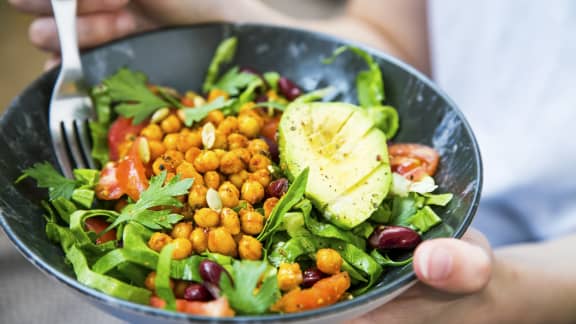 6 accessoires pour préparer des salades plus rapidement