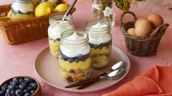 Pouding au pain, aux bleuets et au citron