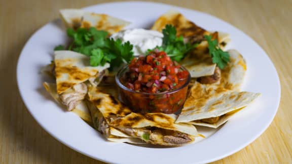 Quesadillas de hauts de cuisses de poulet épicés